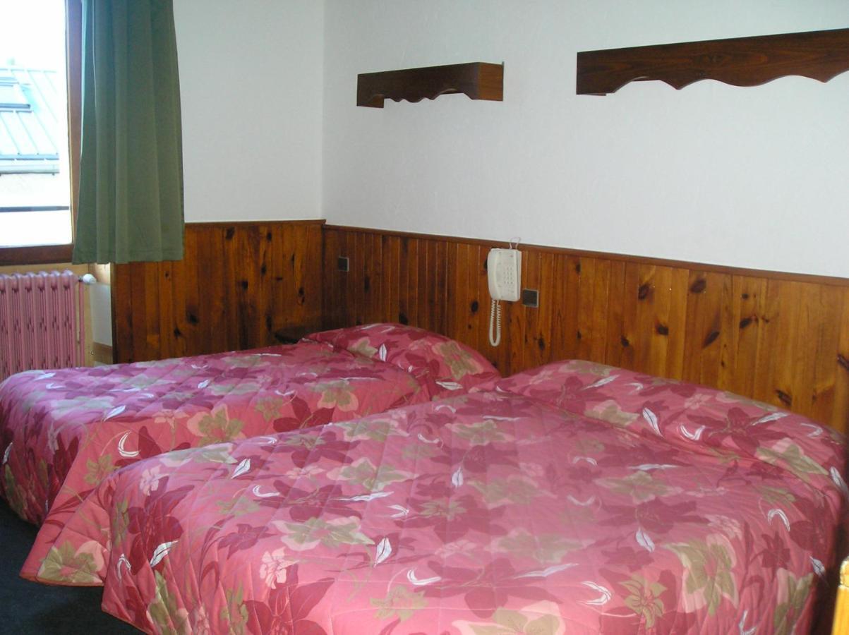 Hotel Du Soleil Divonne-les-Bains Δωμάτιο φωτογραφία